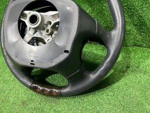 Руль MOMO темное дерево SUBARU LEGACY LANCASTER OEM 34311AE310 BHE BH9 BH5 2002 SILVER/GREY 1U2