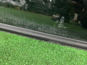 Стекло багажника левое целый молдинг SUBARU LEGACY LANCASTER OEM 65210AE260NB BHE BH9 BH5 2002