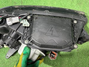 Фары Ксенон SUBARU LEGACY LANCASTER OEM 84001AE300, 84001AE310 BHE BH9 BH5 BE5 BE9 BEE 2002