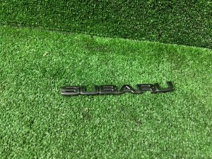 Эмблема SUBARU SUBARU LEGACY LANCASTER OEM 93073AE570 BHE BH9 2002 SILVER/GREY 1U2