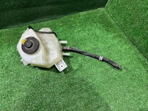 Бачок для тормозной жидкости 4722047050 TOYOTA PRIUS