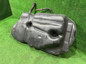 Бензобак TOYOTA PRIUS OEM 77001-47120 ZVW30 2012 2ZRFXE