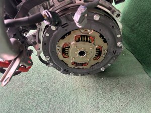 Двигатель 2ZRFXE TOYOTA PRIUS OEM 19000-37470 19000-37472 ZVW30 2012 2ZRFXE