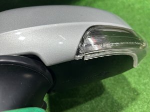 Зеркало левое TOYOTA PRIUS ZVW30 2012 SILVER 1F7