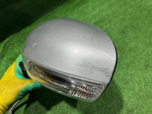 Зеркало левое TOYOTA PRIUS ZVW30 2012 SILVER 1F7