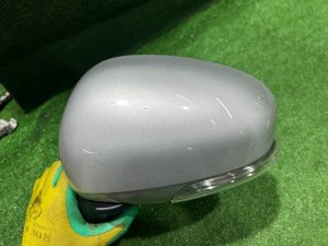 Зеркало левое TOYOTA PRIUS ZVW30 2012 SILVER 1F7