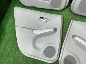 Обшивка дверей TOYOTA PRIUS OEM 67610-47500-G3 67620-47500-G3 67630-47220-G3 67640-47220-G3 ZVW30 2012 SILVER 1F7