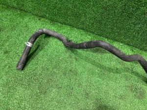 Патрубки радиатора TOYOTA PRIUS OEM 16572-37120 16571-37140 16267-37030 ZVW30 2012 2ZRFXE