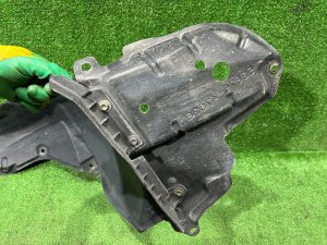 Подкрылок передний правый TOYOTA PRIUS OEM 5387547030 ZVW30 2012 SILVER 1F7