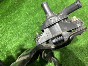Помпа Инвертора TOYOTA PRIUS OEM G9040-52010 ZVW30 2012 2ZRFXE