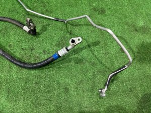 Трубки кондиционера TOYOTA PRIUS OEM 88703-47040 88710-47150 88707-47041 ZVW30 2012 2ZRFXE