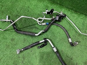 Трубки кондиционера TOYOTA PRIUS OEM 88703-47040 88710-47150 88707-47041 ZVW30 2012 2ZRFXE