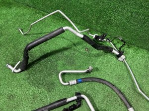 Трубки кондиционера TOYOTA PRIUS OEM 88703-47040 88710-47150 88707-47041 ZVW30 2012 2ZRFXE