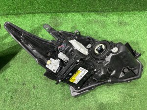 Фары ксенон TOYOTA PRIUS OEM 8114547381 8118547381 ZVW30 2012