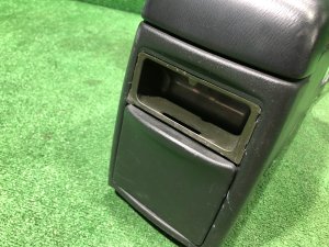 Бардачок подлокотник SUBARU LEGACY OEM 92111AE010ML BH5 2000 BLEU 95H