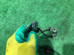 Датчик ABS передний правый SUBARU LEGACY OEM 27540AE000 BH5 2000 EJ206 AT
