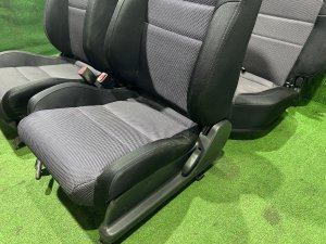 Комплект сидений SUBARU LEGACY OEM 64010AE760ML 64010AE770ML 64221AE220ML 64231AE220ML BH5 2000 BLEU 95H