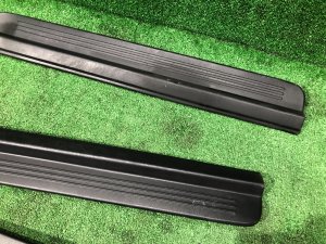 Накладки на пороги черные SUBARU LEGACY OEM 94060AE000ML 94060AE010ML 94061AE000ML 94061AE010ML BH5 2000 BLEU 95H