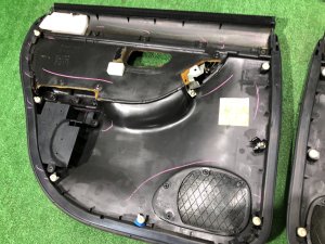 Обшивка дверей SUBARU LEGACY OEM 94210AE660ML 94210AE670ML BH5 2000 BLEU 95H