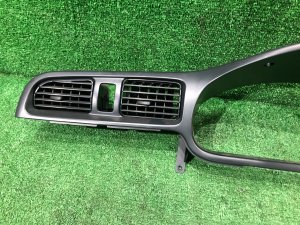 Рамка спидометра SUBARU LEGACY OEM 66180AE000 BH5 2000 BLEU 95H