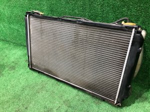 Радиатор двигателя 45111AA260 SUBARU LEGACY