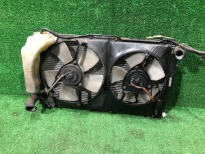 Радиатор двигателя SUBARU LEGACY OEM 45111AA260 BD5 1998 EJ20R