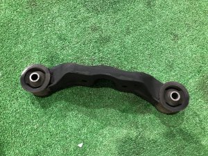 Подушка редуктора SUBARU LEGACY LANCASTER OEM 41310AE020 BHE BH9 BH5 BE5 BE9 BEE 2002 EZ30