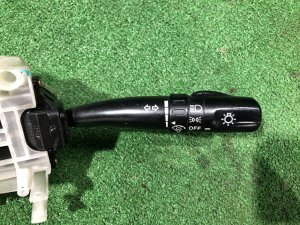 Блок подрулевых переключателей оптитрон SUBARU LEGACY LANCASTER OEM 83115AE010 83114AE090 BHE BH9 BH5 BE5 BE9 BEE 2002 EZ30