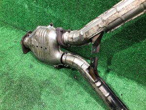 Выпускной коллектор КАТАЛИЗАТОР SUBARU LEGACY LANCASTER OEM 44101AE050 44101AE040 BHE BEE 2002 EZ30