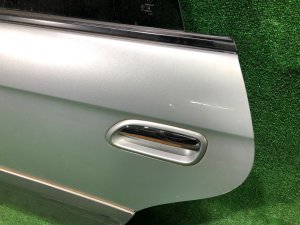 Дверь задняя левая SUBARU LEGACY LANCASTER OEM 60400AE430 BHE BH9 2002 SILVER/GREY 1U2