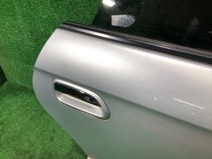 Дверь задняя правая SUBARU LEGACY LANCASTER OEM 60400AE420 BHE BH9 2002 SILVER/GREY 1U2