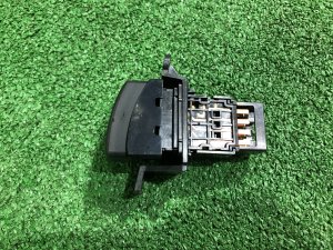Кнопка аварийной остановки SUBARU LEGACY LANCASTER OEM 83037AE000 BHE BH9 BH5 2002 EZ30