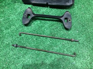Крепление аккумулятора SUBARU LEGACY LANCASTER OEM 82182AA040 82161AA040 82122AA011 BHE BH9 BH5 BE5 BE9 BEE 2002