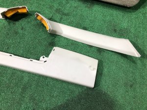 Обшивка пятой двери SUBARU LEGACY LANCASTER OEM 94352AE000GF 94320AE011AD 94310AE000GF 94310AE020GF BHE BH9 2002 SILVER/GREY 1U2