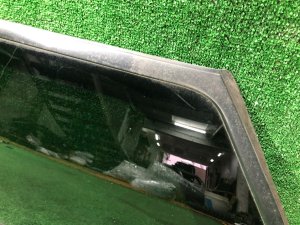 Стекло багажника левое целый молдинг SUBARU LEGACY LANCASTER OEM 65210AE260NB BHE BH9 BH5 2002