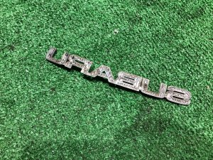 Эмблема SUBARU SUBARU LEGACY LANCASTER OEM 93073AE570 BHE BH9 2002 SILVER/GREY 1U2