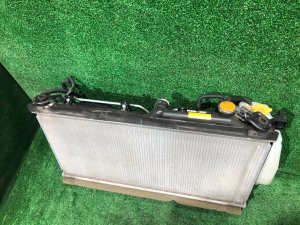 Радиатор двигателя без навесного SUBARU WRX STI OEM 73111FG002 VAB VAG VA 2015 EJ20Y MT6