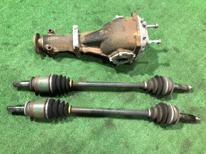 Редуктор G/R=3.900 27011AB320 38410AA140 SUBARU WRX STI