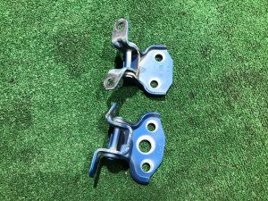 Петли двери передней левой 60079AG012 60079FJ010 SUBARU WRX STI
