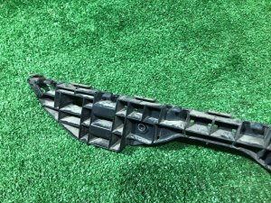 Крепление заднего бампера левое SUBARU WRX STI OEM 57707VA120 VAB 2015 Blue Pearl K7X