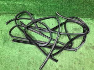 Уплотнители дверей 63511FJ000 63511FJ010 63512FJ021 63512FJ031 SUBARU WRX STI