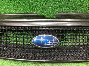 Решетка радиатора 2-я мод тюнинг SUBARU OUTBACK OEM 91121AG160 BPE 2008 Silver Metallic C6Z