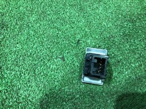 Кнопка trc off SUBARU LEGACY OEM 83002AJ020 BMG BM9 BM 2013