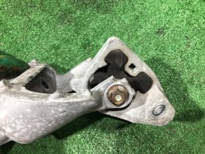 Подушки двигателя SUBARU LEGACY OEM 41022AJ140, 41022AJ210 BMG BM9 BM 2013 FA20E CVT