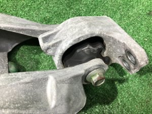 Подушки двигателя SUBARU LEGACY OEM 41022AJ140, 41022AJ210 BMG BM9 BM 2013 FA20E CVT