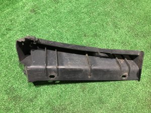 Крепление заднего бампера левое 57731AJ580 SUBARU LEGACY