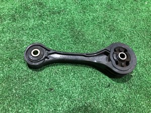 Подушка акпп 41022AE120, 41021AC380 SUBARU IMPREZA