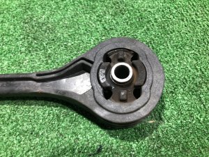 Подушка акпп SUBARU IMPREZA OEM 41022AE120, 41021AC380 GDA, GDB, GD 2002 EJ205 AT