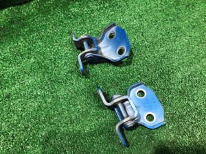 Петли двери передней левой 61220FA000, 61220FA010 SUBARU IMPREZA