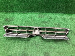 Решетка радиатора SUBARU LEGACY OEM 91061AC201 BG5 1997 RED